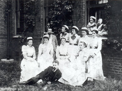 ‘Cromwell House Nurses – and Doctors’ (c1910)